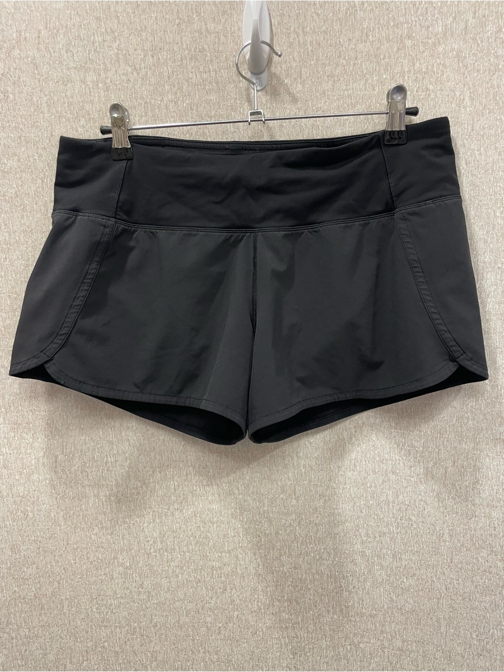 Lululemon Run Times Short II  4”